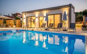 Halaro Villa